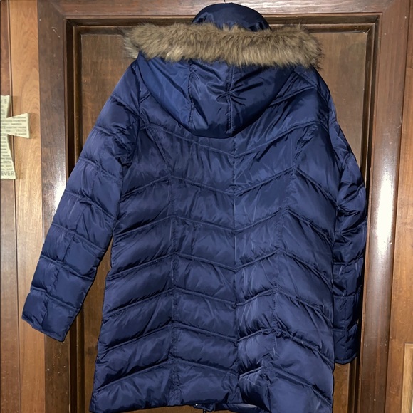 Kenneth Cole Dark Blue Puffer Jacket with Faux Fur Hood - Picture 4 of 6